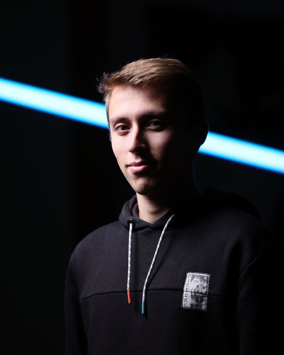 Portrait de Gabriel Banvillet, vidéaste, réalisateur et pilote de drone FPV basé à Grenoble
